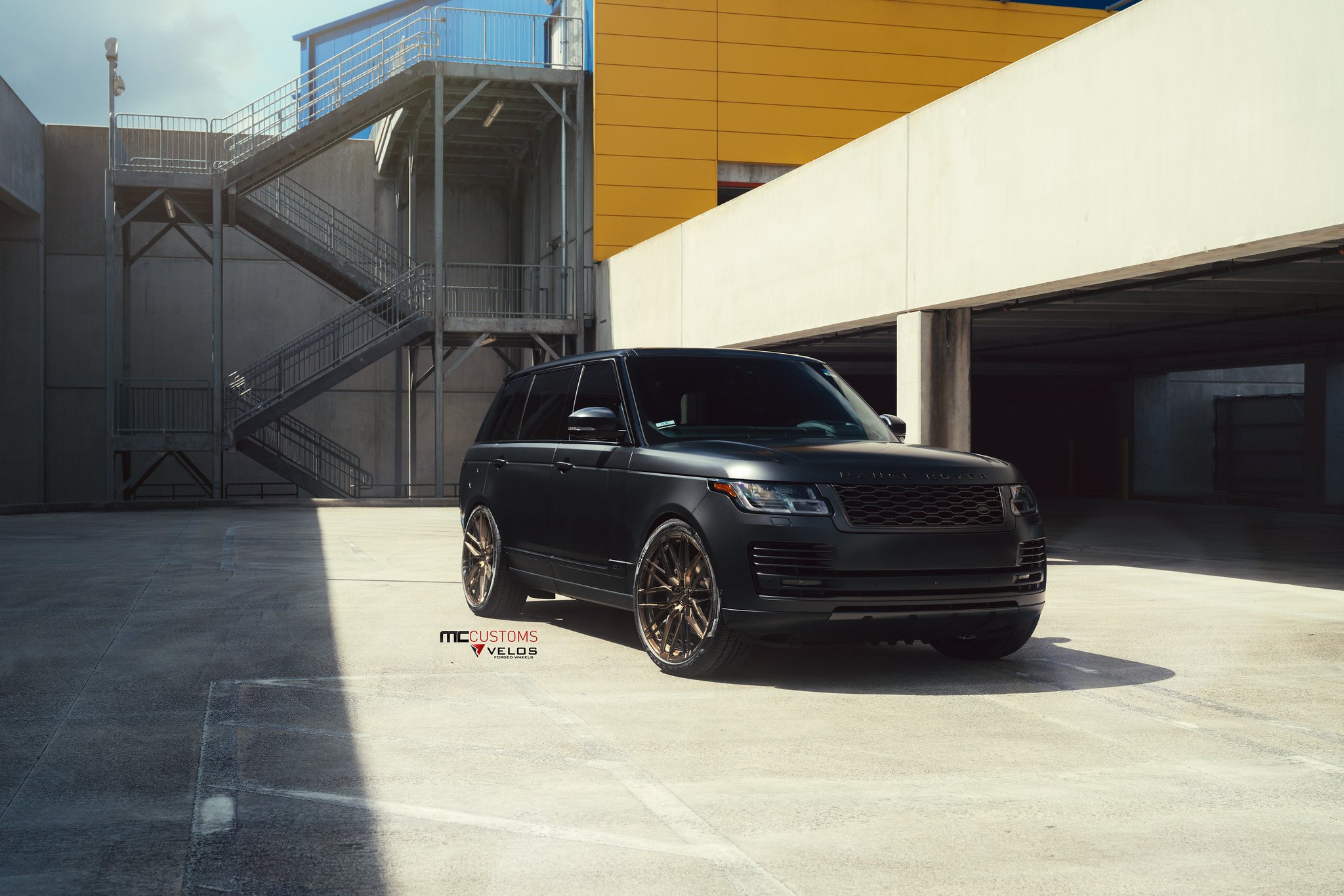 Range Rover Full Size on 24" Velos VXS00 1 pc Forged Wheels